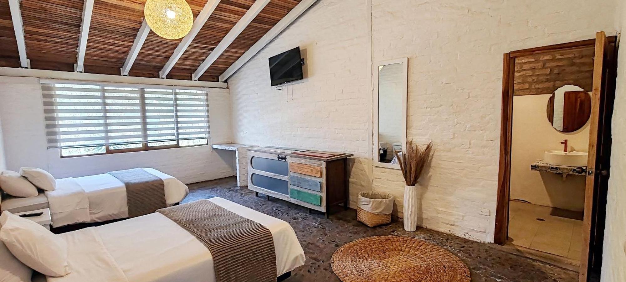 Rustic Quinta La Aurora Bed & Breakfast Banos  Bilik gambar